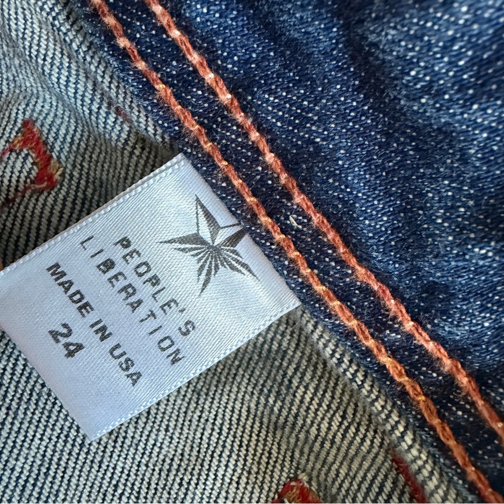 People’s liberation low rise cut off denim shorts with star pockets - Picture 5 of 5